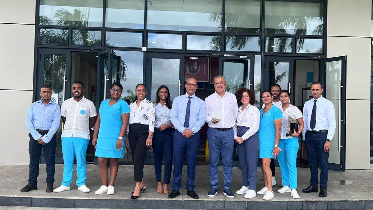 Christian Lefèvre présente « Coquille Bonheur » aux étudiants de « Diploma in Leisure Management » de Polytechnics Mauritius
